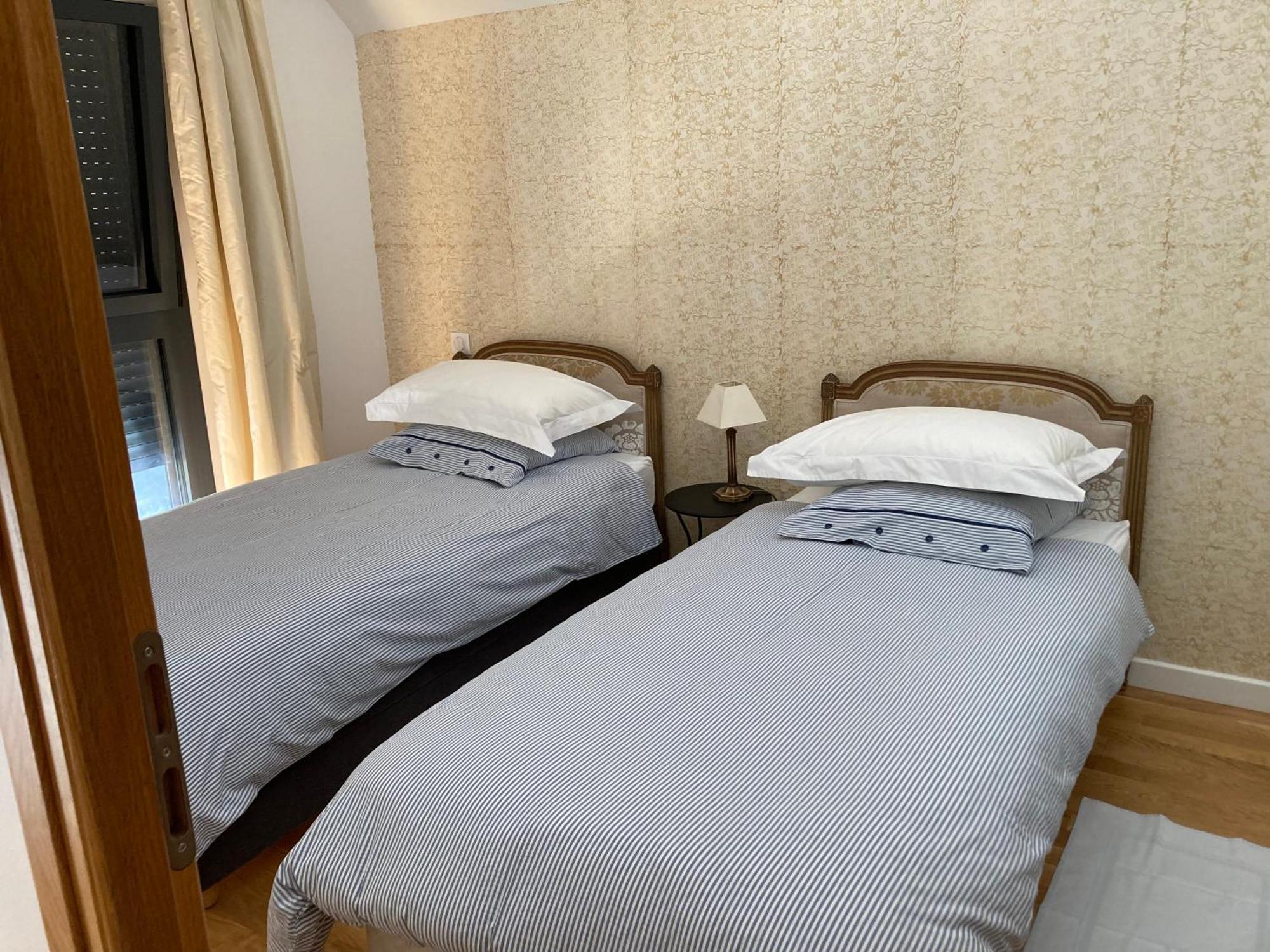 Maison A 波尔尼谢 外观 照片